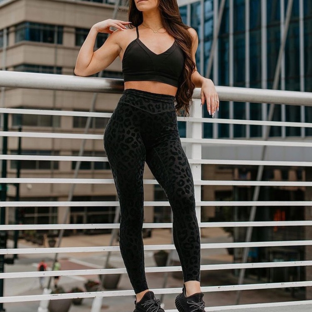 Balance Athletics Lux Pant in Panther